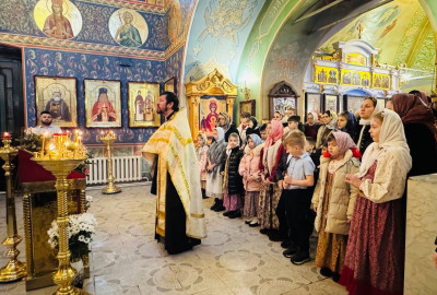 Святки с фольклорным ансамблем "Лакомка"